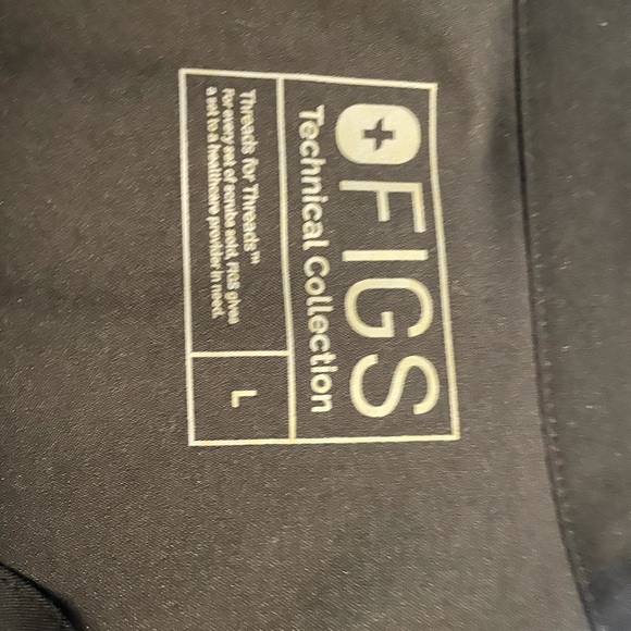 SCRUBS! 2 shirts, one pant, BRAND NEW & NEVER worn - Picture 6 of 6